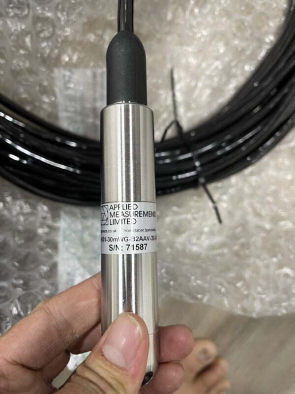 Cam Bien Do Muc Thuy Tinh 1.jpg